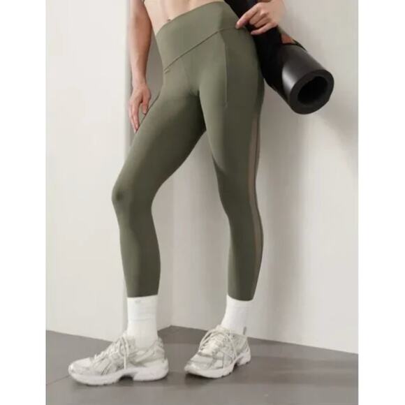 Athleta Salutation Stash Mesh 7/8 Leggings Moss Green UPF 40+ Plus Size 1X - Picture 1 of 11